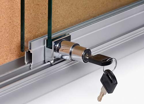 Choosing Showcase Door Locks Made Easy